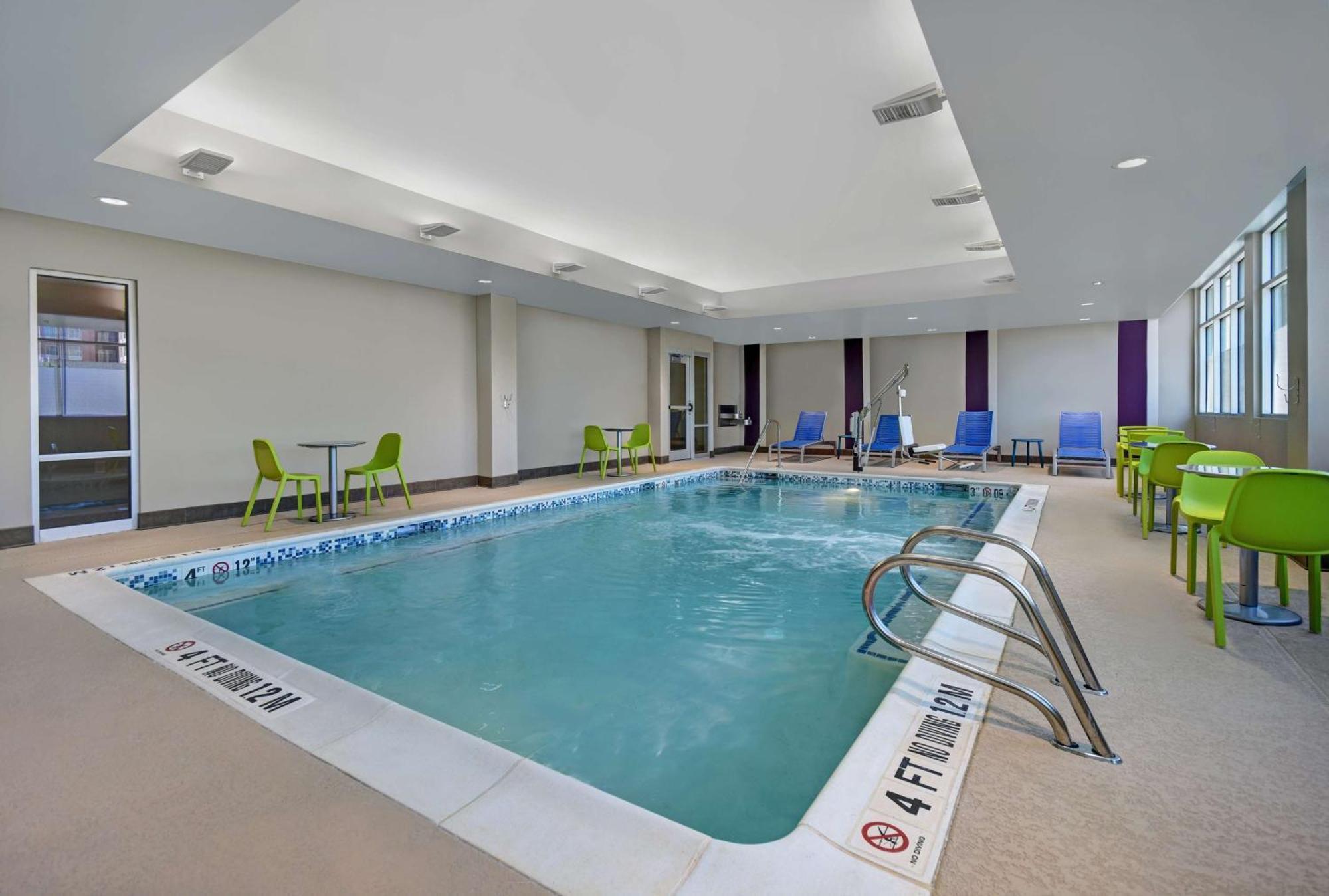 Home2 Suites By Hilton Atlanta Airport North College Park Eksteriør billede